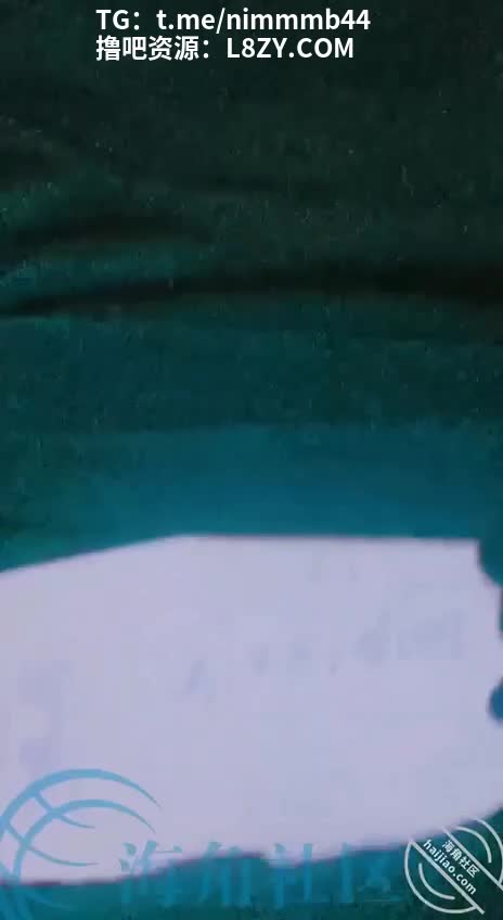 妈妈大奶被揉，阴蒂挑逗流水，扒开内裤操白虎穴爽到抽搐 阴蒂 抽搐 #熟女乱伦点击观看内部稀有视频