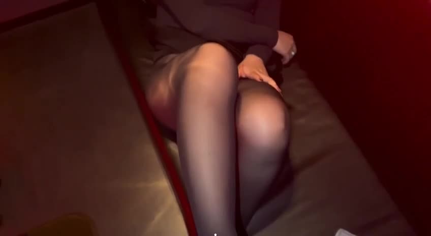 丝袜御姐调教，圆臀炮架操穴，脱丝遗憾爽到射！ #熟女乱伦点击观看内部稀有视频