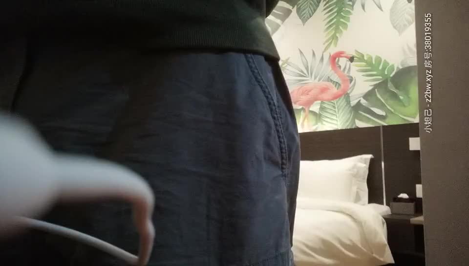 #嫖娼 结果约到 老婆 的 闺蜜 完整版 #吃瓜点此查看更多