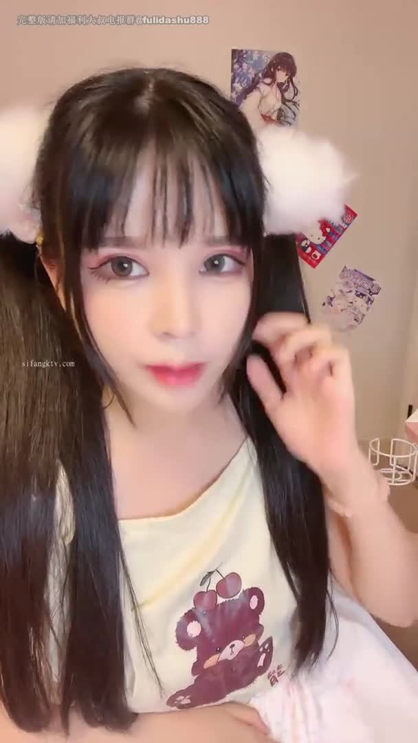 #抖音 #推特 #半糖 #小九酱 #小九 #小九是猫猫呐 #白丝麦兜童颜巨乳反差婊 制服丝袜cosplay，露奶 自慰以前 推特作者 也玩抖音 抖音发正常的twitter发不正常的 那时候是真的看的反差 后面开始黄播 现在好像已经退网了这个我是真的喜欢点此查看更多