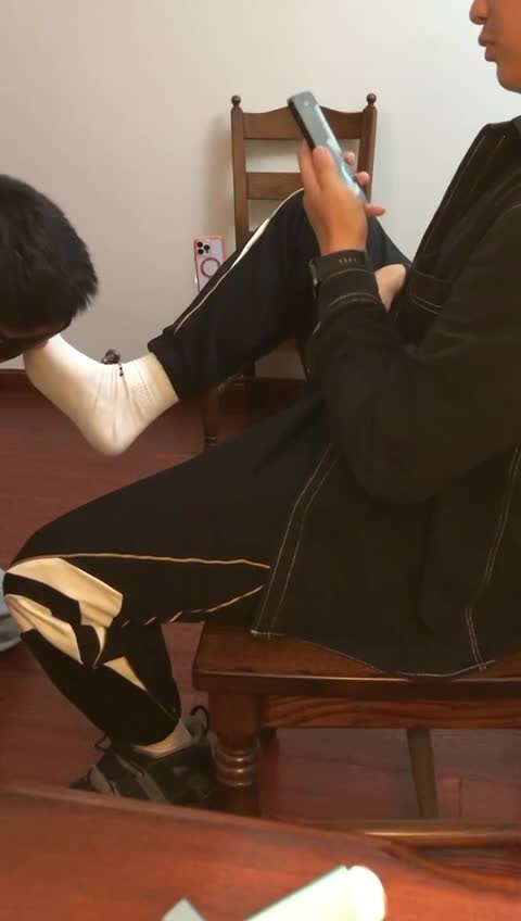 #吃瓜，抖音网红，华呆呆，调教视频 男男口交完整资源点此查看更多