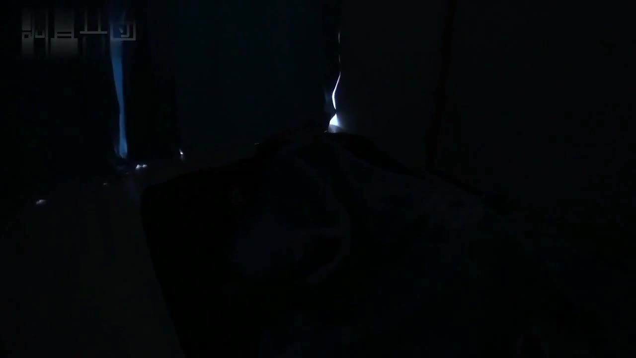 #泄密 #网友 #自拍 把 漂亮 大学生 女网友骗到出租屋迷倒慢慢玩