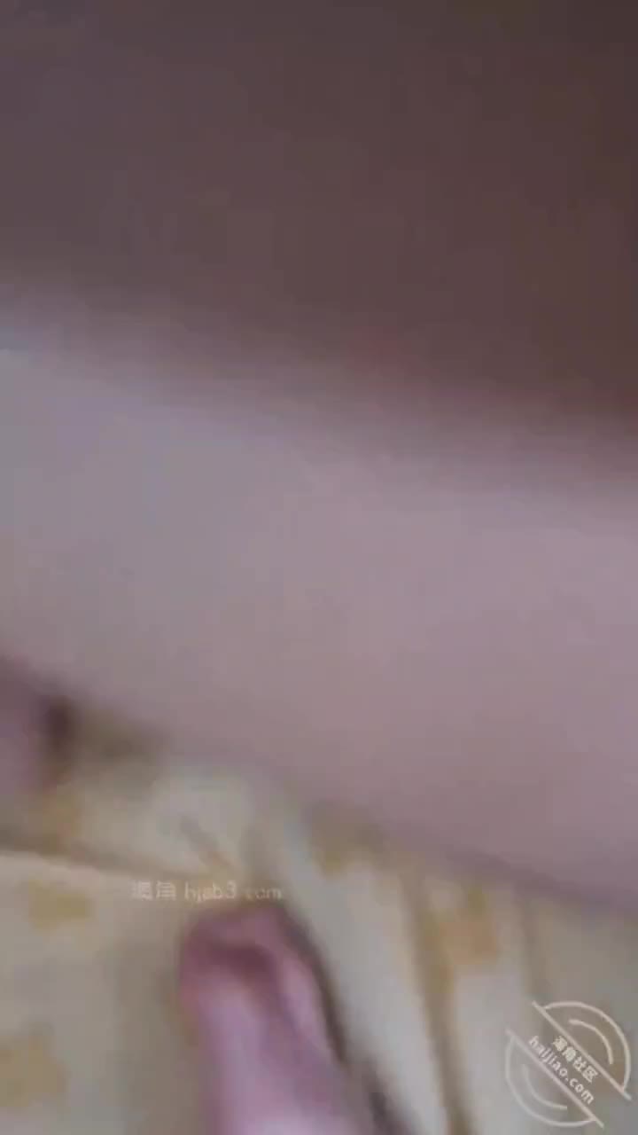 #我的龙凤胎妹妹海角社区 兄妹乱伦强奸一起从娘胎出来的高中生妹妹，萝莉妹妹连裤子都来不及穿就要跑 2337原帖地址 426762看置顶免费进入福利频道可以看到完整版视频点此查看更多