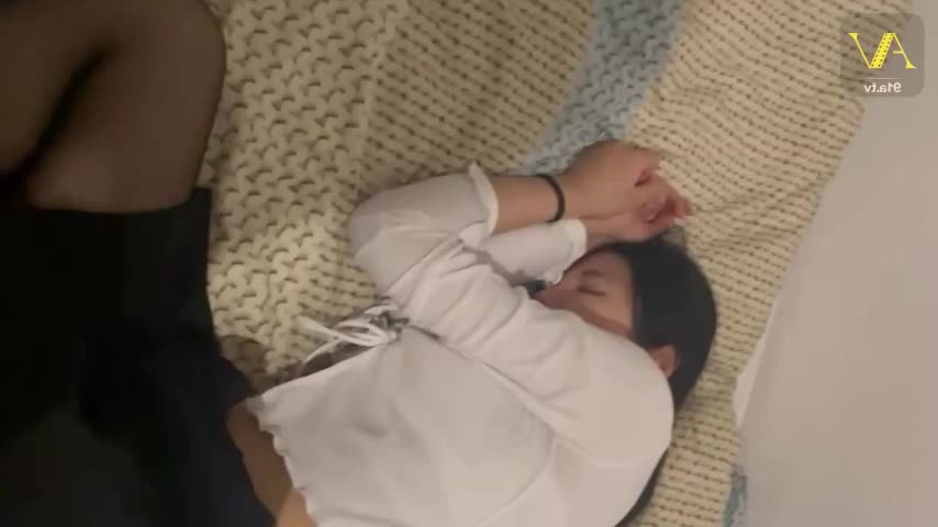 『第一色』 博洛尼亚留学生阮如意迷奸流出 #迷奸