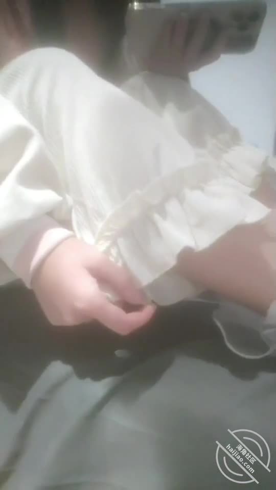 【视频标题】出租屋高中生妹妹居然要奖励我……【原帖地址】点此查看更多