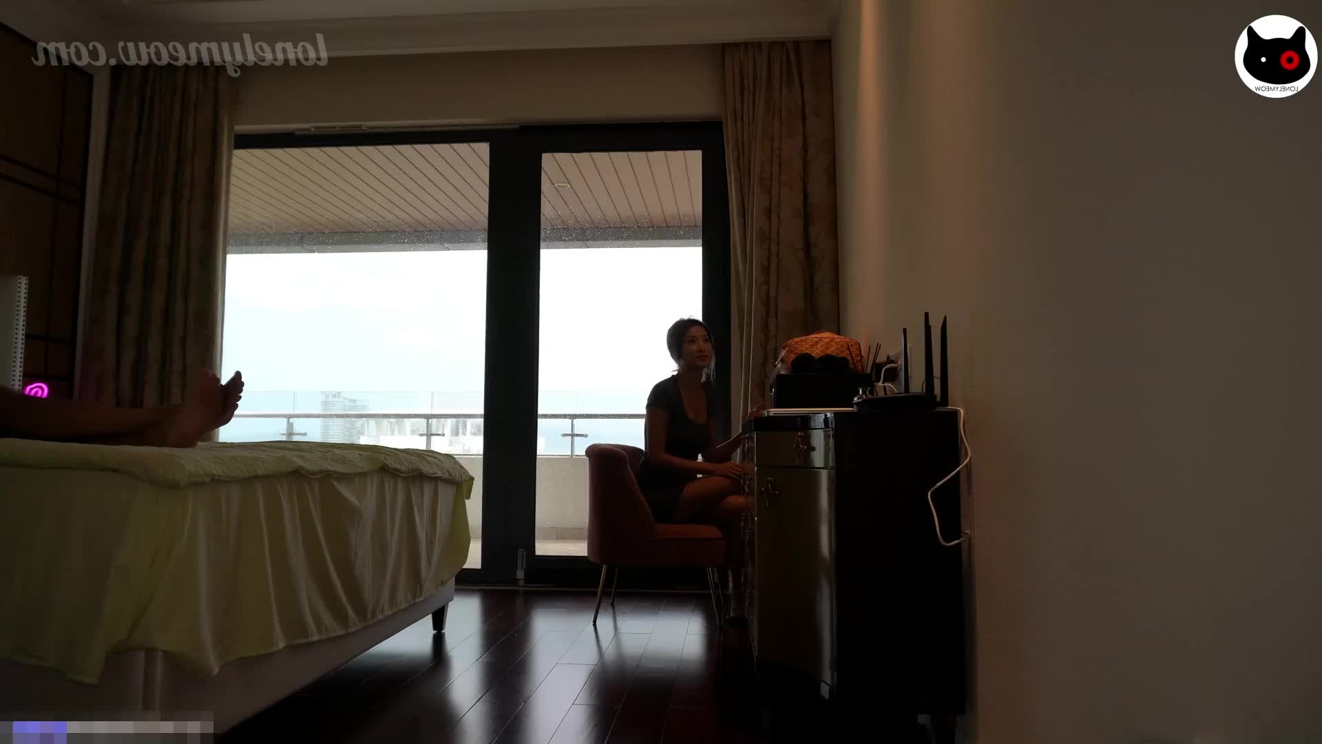 极品网红骚货反差婊蜘蛛侠服装万圣节啪啪点此查看更多