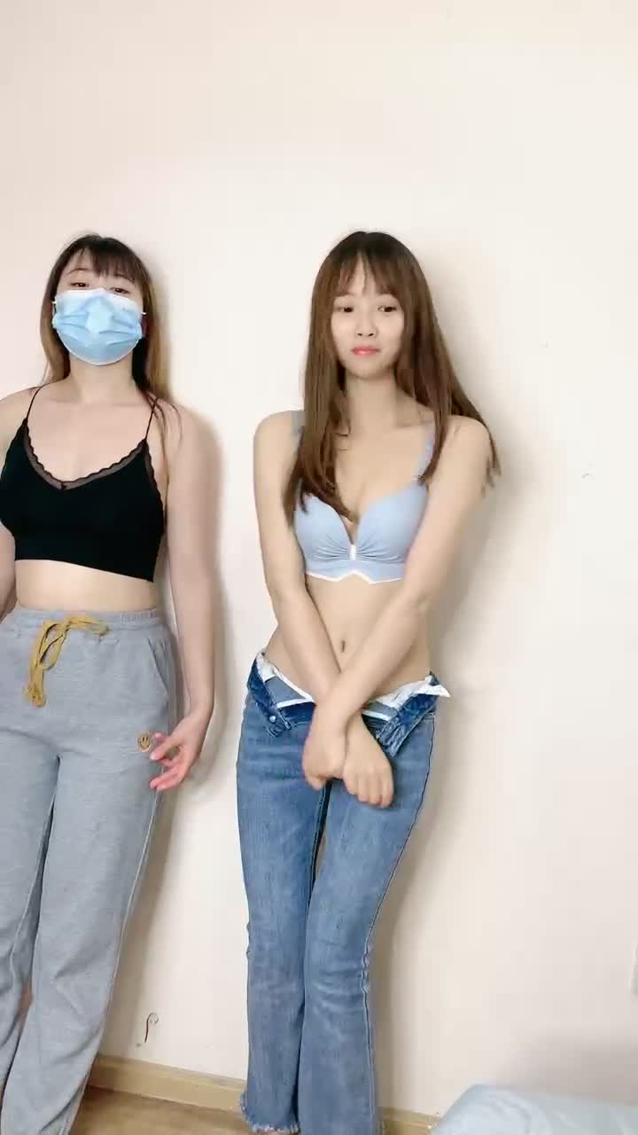 #萝莉 #黄播 #可爱 #反差超可爱小萝莉直播,未知日期点此查看更多