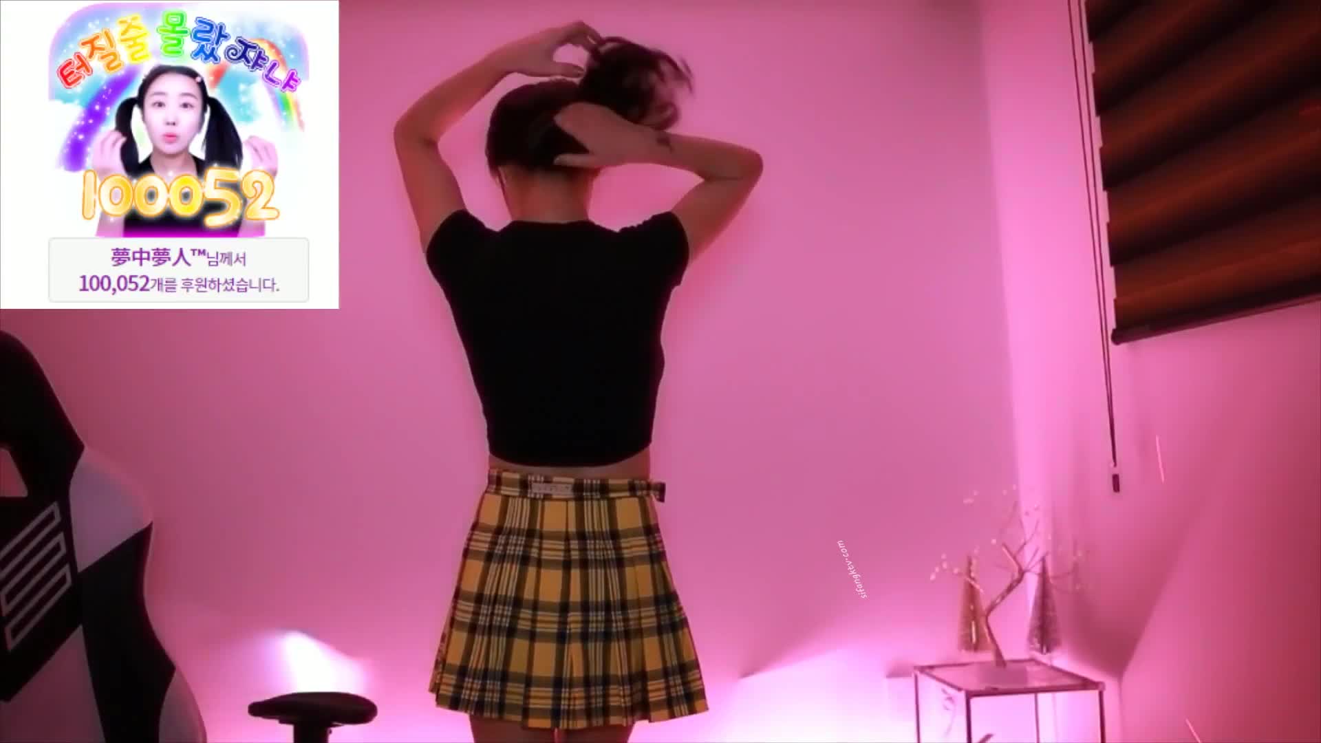 #直播 天然巨乳尤物裸舞