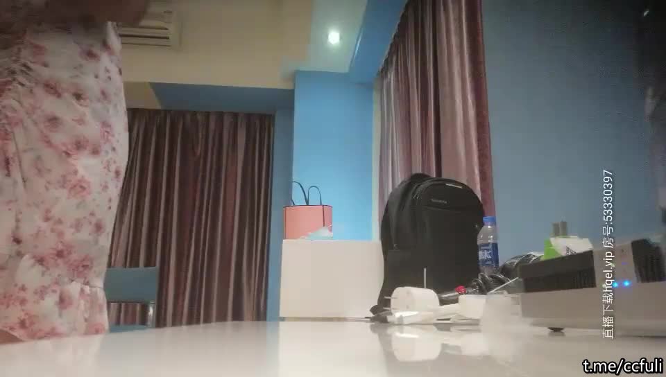 【#杨小弟探花】肤白貌美，极品小萝莉，美乳好漂亮，乖巧听话任劳任怨点此查看更多