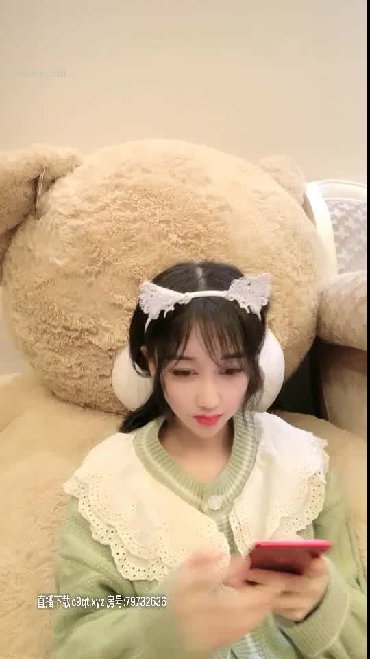 #小奶猫 #你的小骚猫 小奶猫：你的小骚猫 清纯学生妹，长得很像明星【谷歌索引】搜索神器赞助