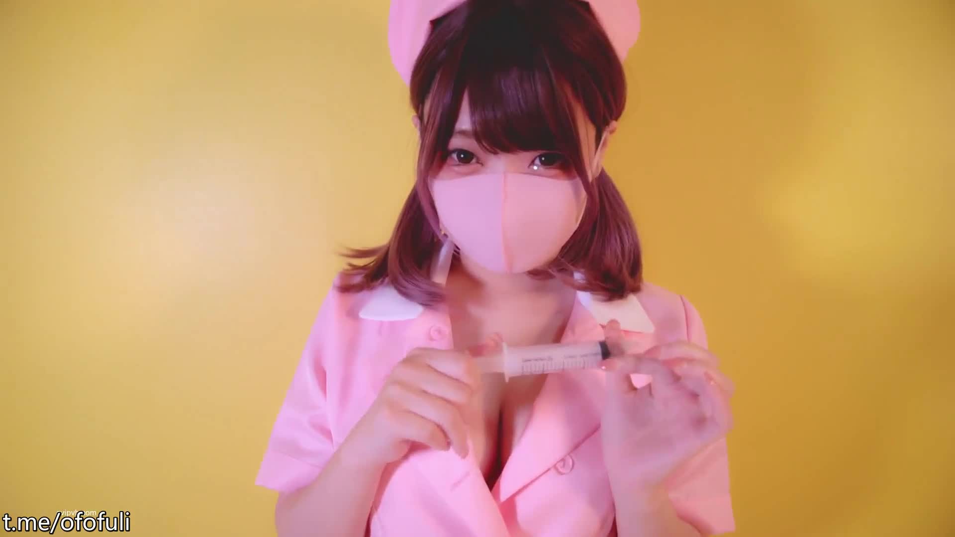 梦幻一般的巨乳萝莉美女，无套啪啪内射吞精喷水！绝对让你射饱！点此查看更多