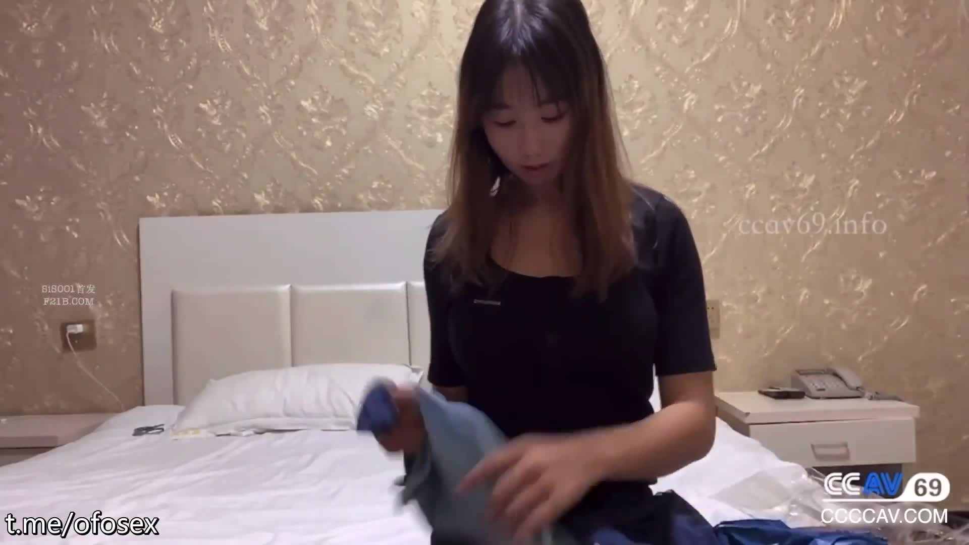 CCAV认证UP主『小桃』约炮视频合集4V饥渴炮友咖啡厅开摸 酒店湿身服务粉丝线下约炮无套内射 情趣跳蛋玩弄玩游戏输光了衣服 -自导自演大战粉丝网红战衣请求出战-自导自演约炮男粉丝速游VPN跑满千兆只做最快