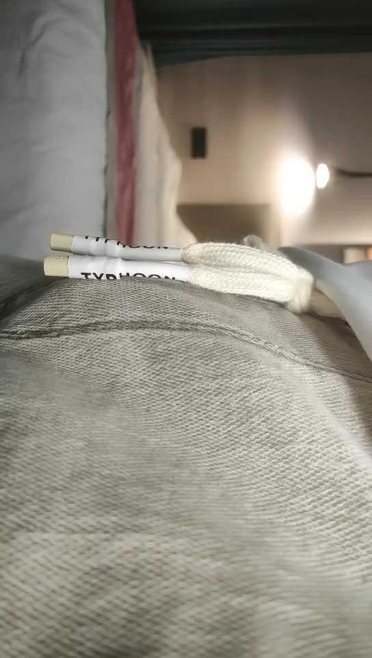 #91老憨寻花 09-30新人老哥约苗条少妇，舔背磨屁股服务一番，镜头前深喉口交，正入猛操后入撞击️️点点关注不迷路-【金牌中转站】️️