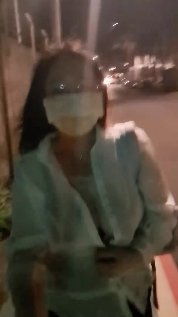 #投稿 祝大家新年快乐，每人都能操到好几个眼镜母狗投稿可至速游VPN跑满千兆只做最快