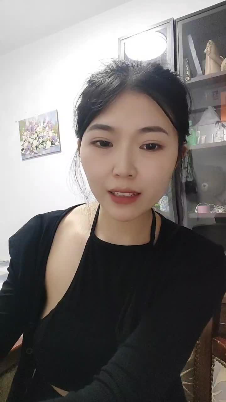 【七七爱吃饭】，湖南妹子，高颜值清纯9分，极品美乳速游VPN跑满千兆只做最快