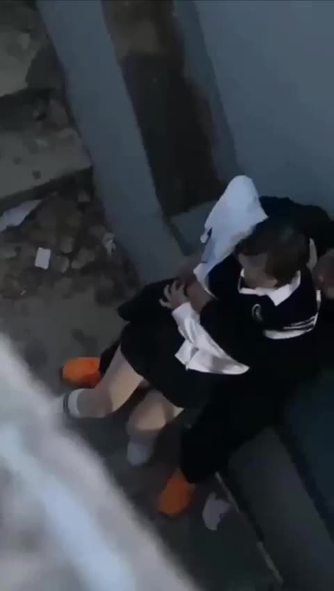 反差 学生 萝莉半推半就，直接上了点此查看更多