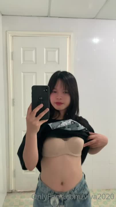 #反差 #高中生 #自拍高中学妹自拍点此查看更多