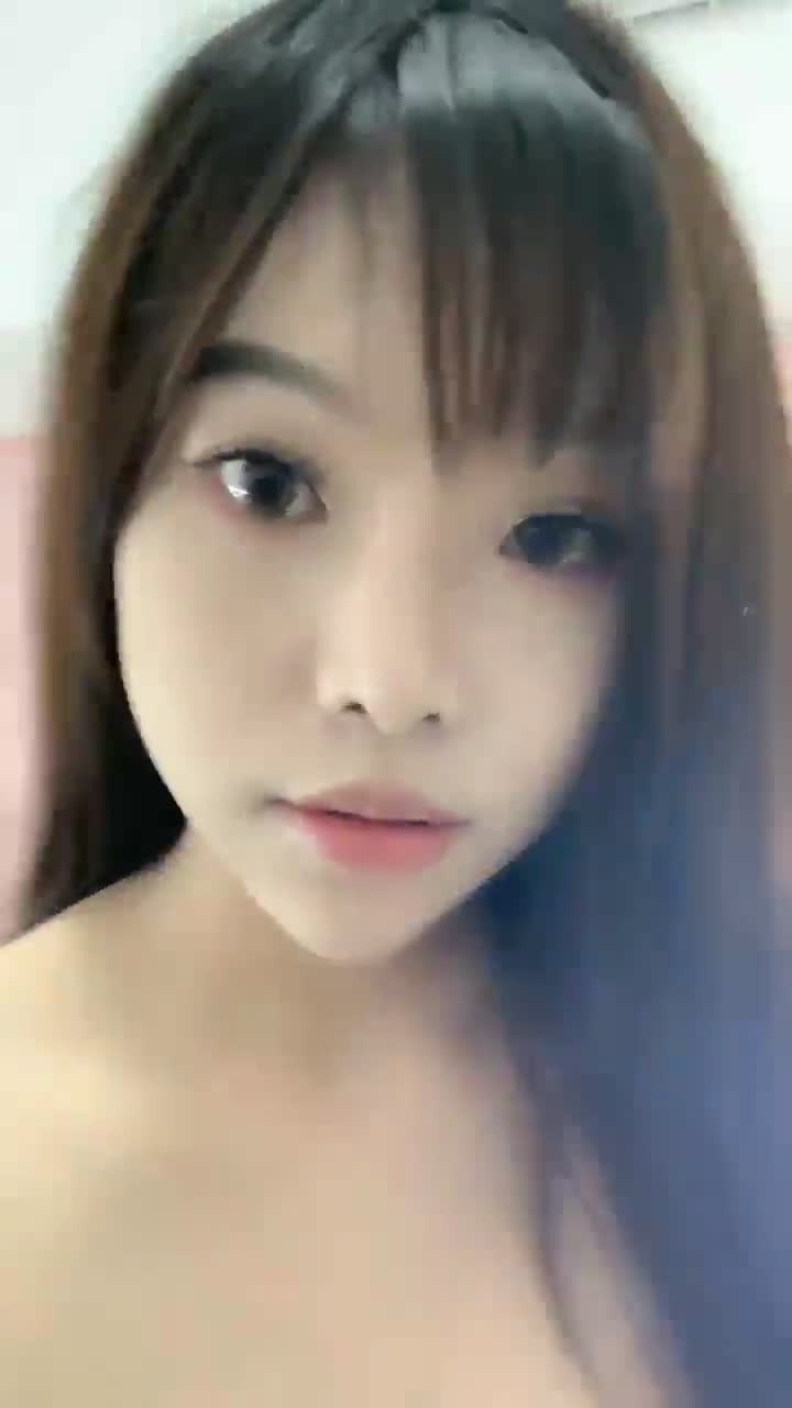 【#蜜桃美少女】00后萝莉小美女和男友同居 #合集！天然白虎学生妹~无套啪啪~道具自慰狂插 #美女 #精品点此查看更多