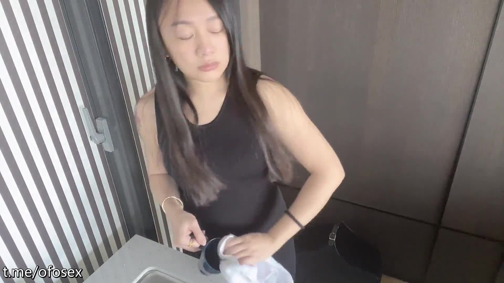 超颜值极品台湾网红名媛反差美少女〖Daisybaby〗私拍福利 口交吃鸡颜射口爆激情啪啪 萝莉嫩妹子陶醉在性爱的快感中点此查看更多