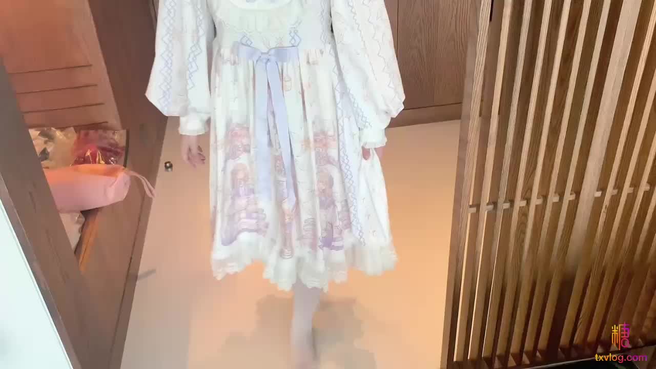 #糖心vlog 洛丽塔小美女 各种cosplay 萝莉点此查看更多