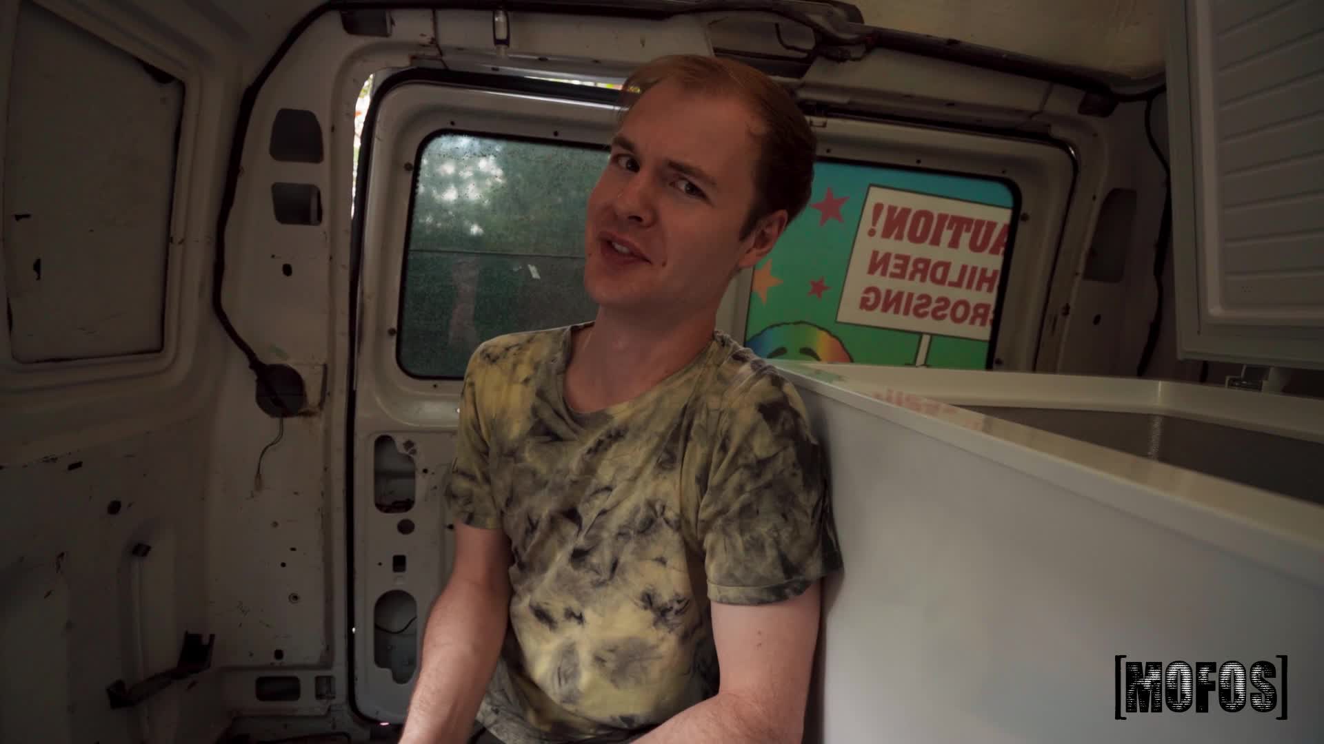 carly.rae.ice.cream.truck