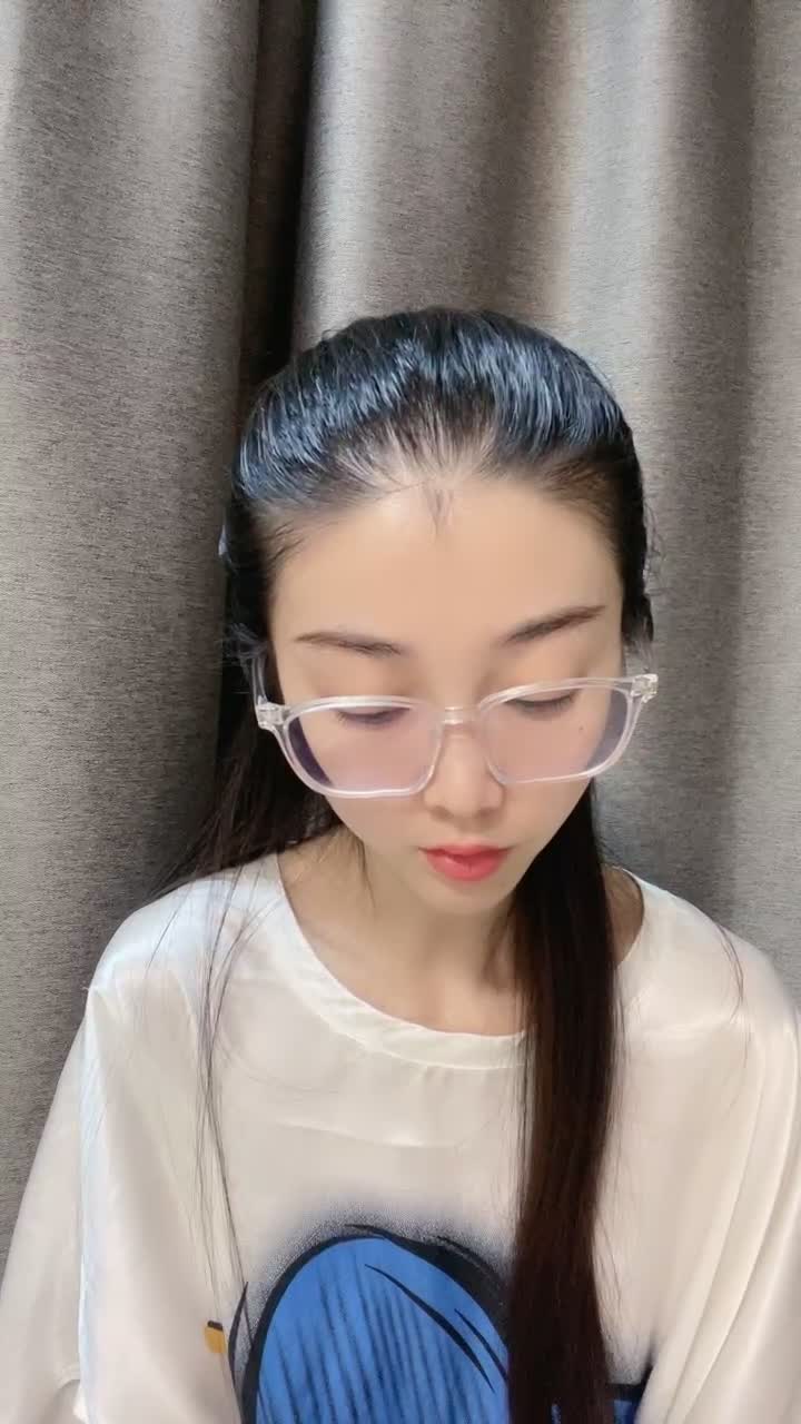 高冷眼镜美女小姐姐！苗条纤细美腿！透视吊带睡衣扭腰，多毛骚穴掰开特写，自摸揉搓极度诱惑点此查看更多