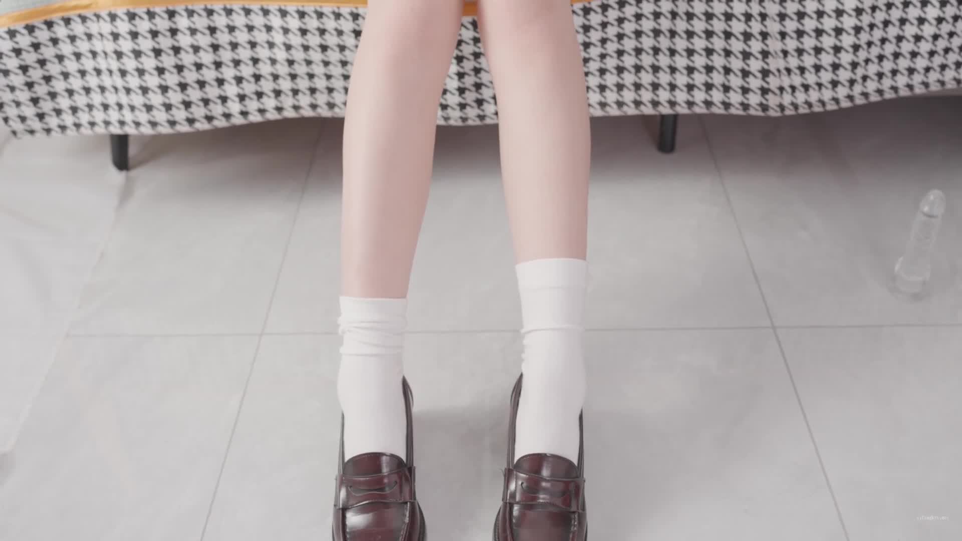 网红萝莉少女小恩 稀缺内部万元定制流出 完美露脸美少女 捆绑调教私拍 白虎小穴极度湿嫩 阳具抽插血脉喷张点此查看更多