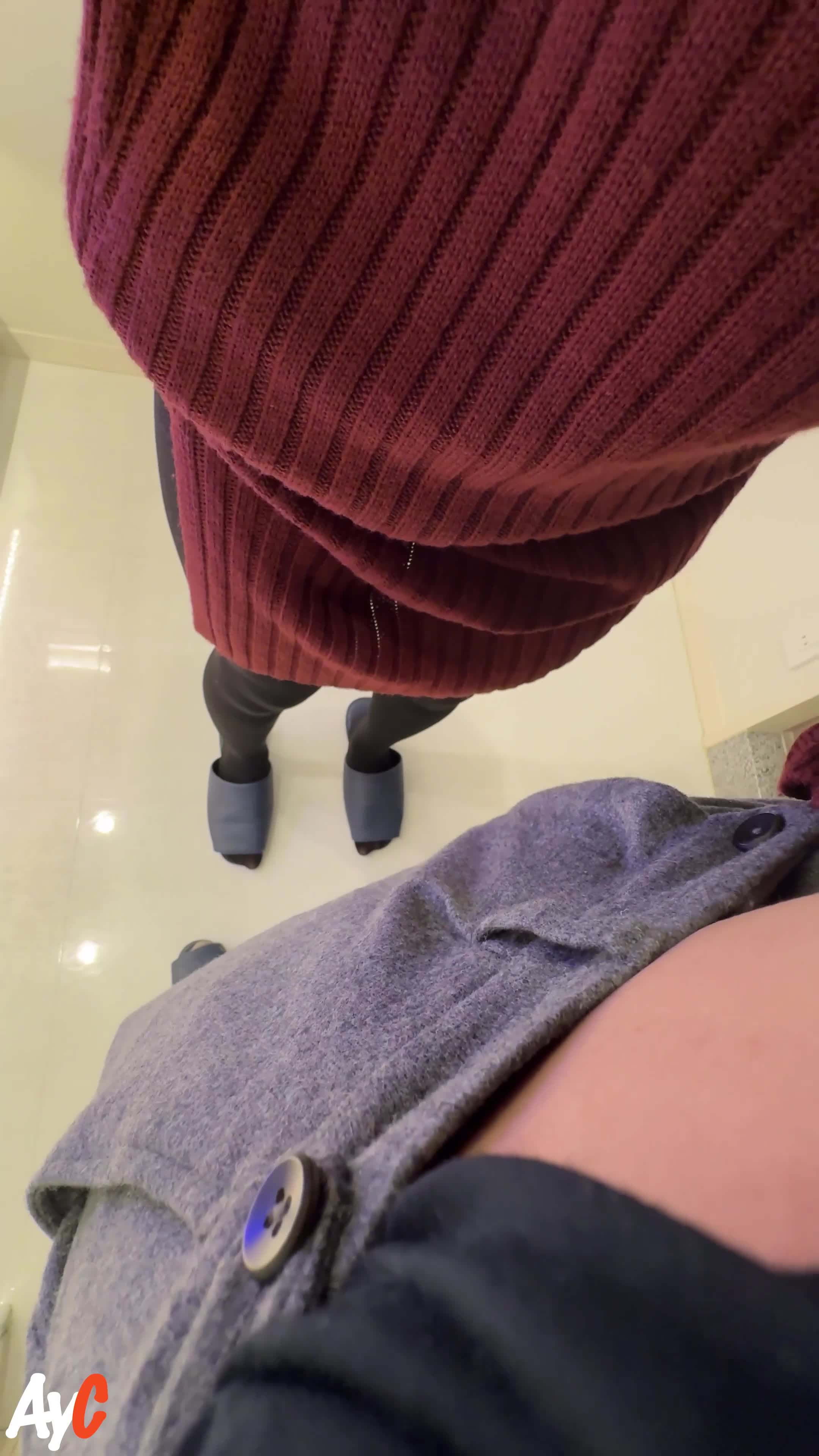 乳首ビン勃ち、エッチ大好き、デカチン大好き、の犬の様な人妻さんがデカチンでよがり狂っちゃいます（全編：58分）