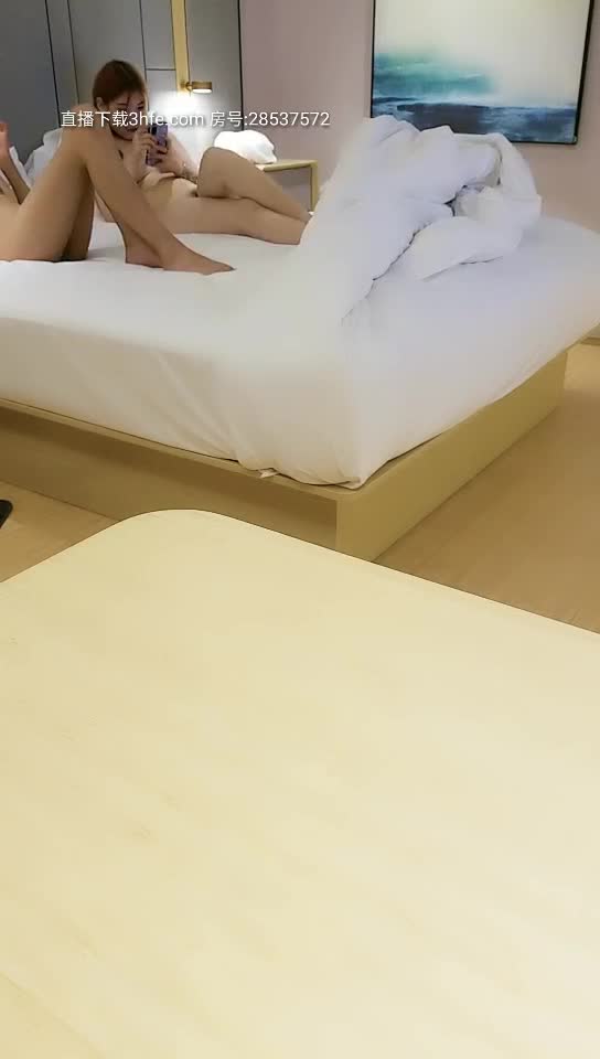 #00后两姐妹 萝莉姐妹花互玩磨豆腐 漂亮粉穴不玩个双飞可惜了点此查看更多