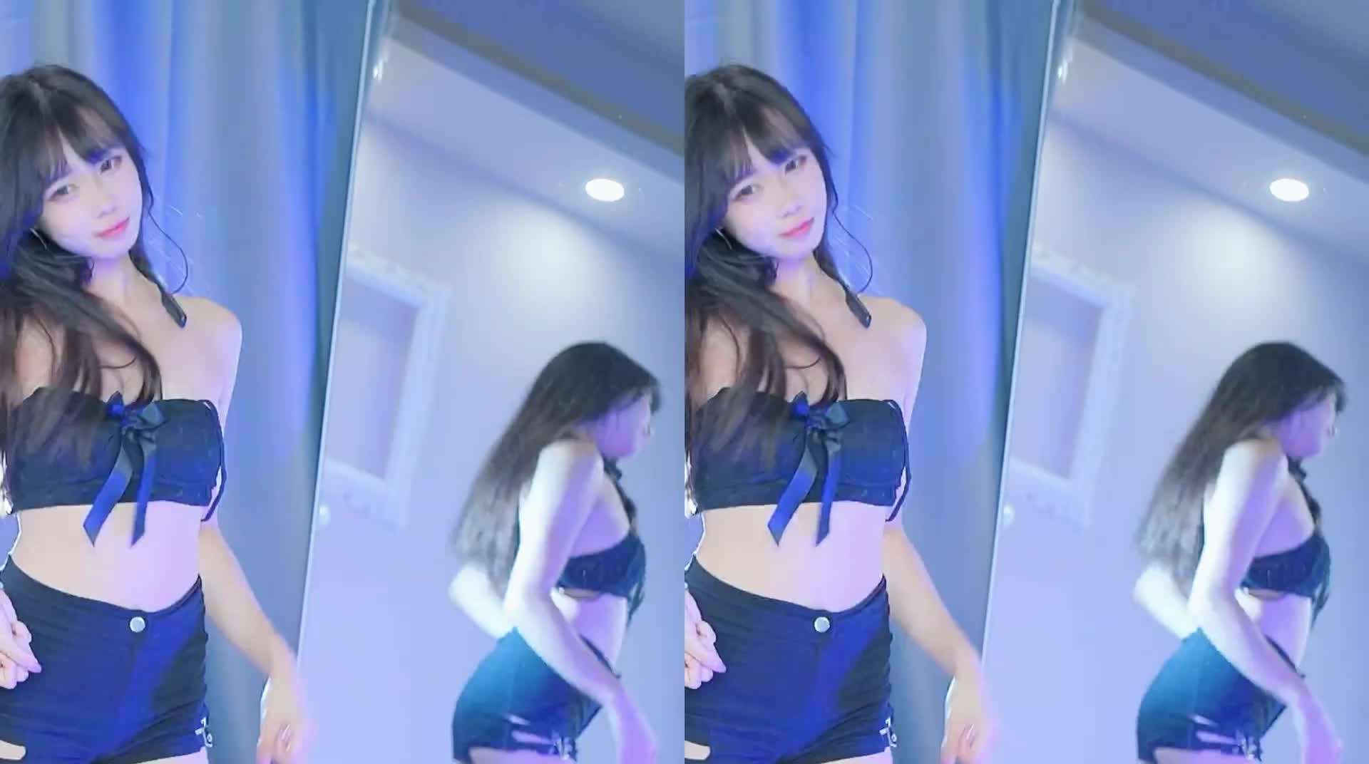 #国产 #国产福利 #超高清 【咬一口兔娘ovo】萝莉嫩妹 裸舞速游VPN跑满千兆只做最快