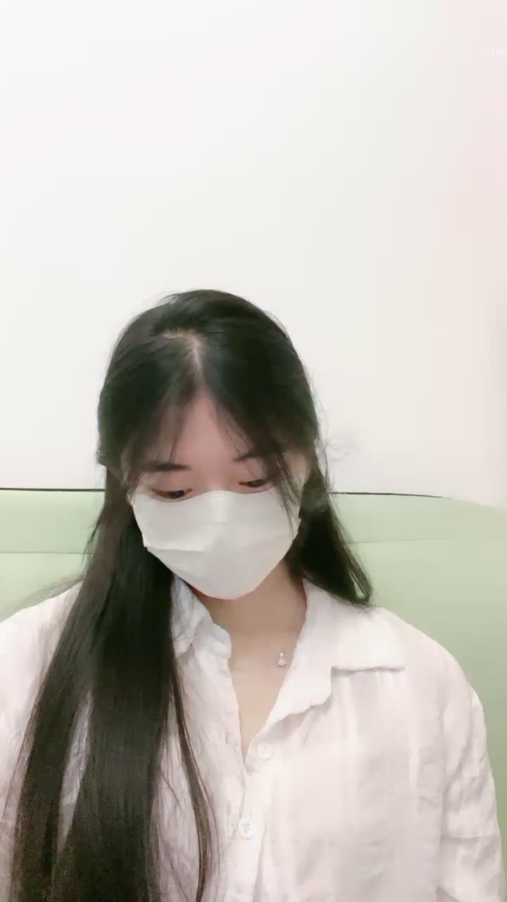 #少女 #学生 #反差刚毕业大学生找不到工作在家黄播，不愧是刚毕业的大学生，没有一点风尘感呢二十万完整版萝莉资源已更新vip群        永久会员88 物超所值      本王要看看会员是啥样                速游VPN跑满千兆只做最快