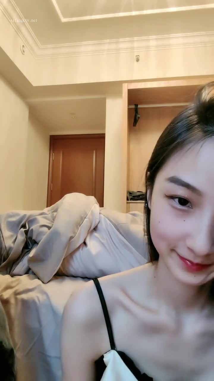 #小妲己 #露脸 #长腿 #丝袜校花学妹约啪男主，无套内射合集2