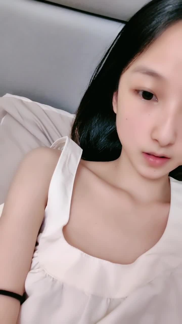 #小妲己 #露脸 #长腿 #丝袜校花学妹约啪男主，无套内射合集4