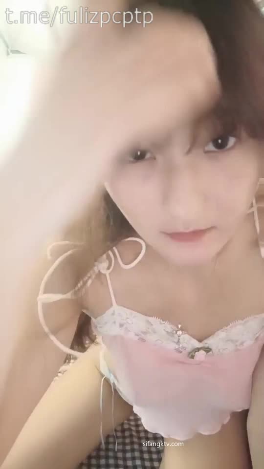 #是你的骚母狗 #主播学生宿舍直播，8月9月录屏点此查看更多