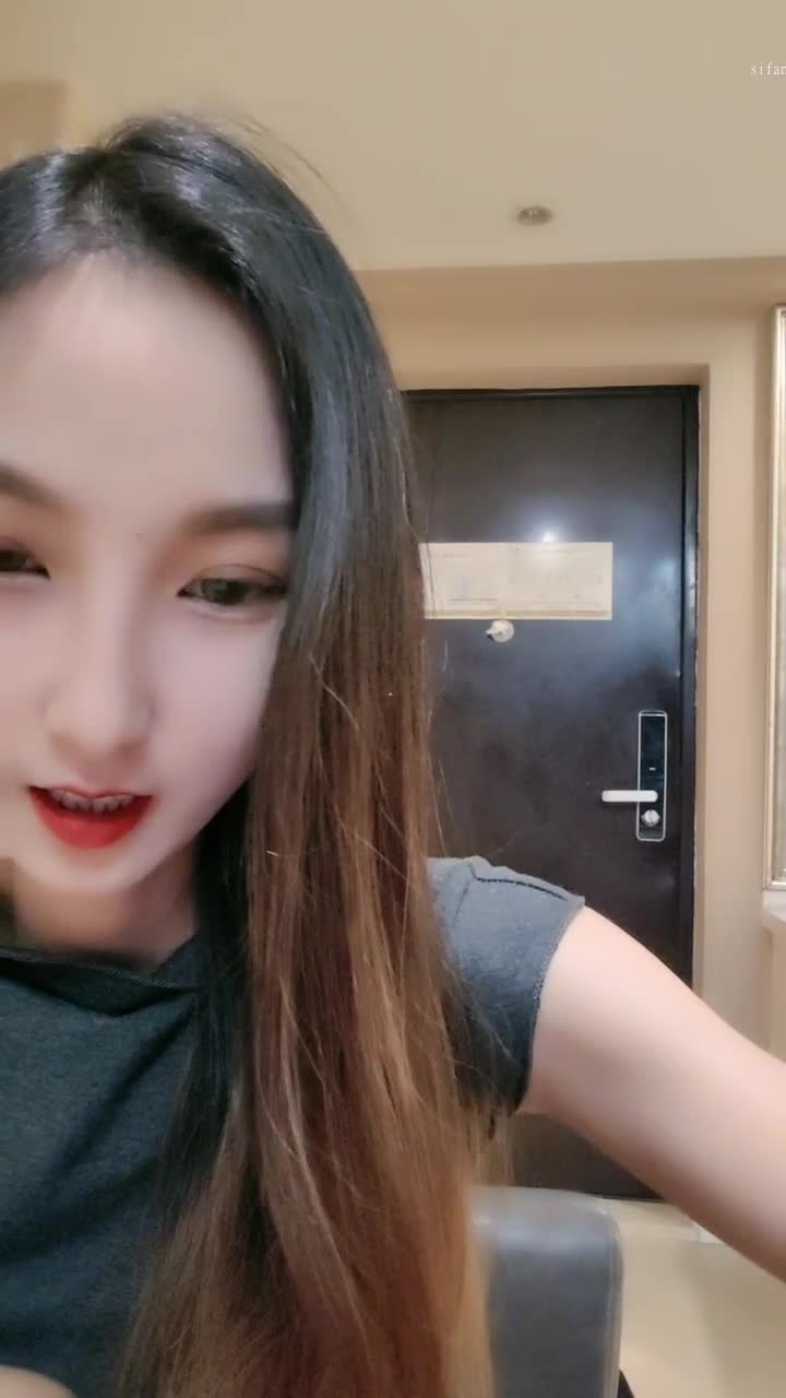 #小妲己 #露脸 #长腿 #丝袜校花学妹约啪男主，无套内射合集4