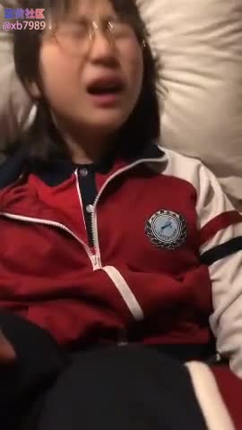 高中少女穿着校服就出来开房，被插的露出痛苦面具。插的更用力了 #高中生 #萝莉 #反差