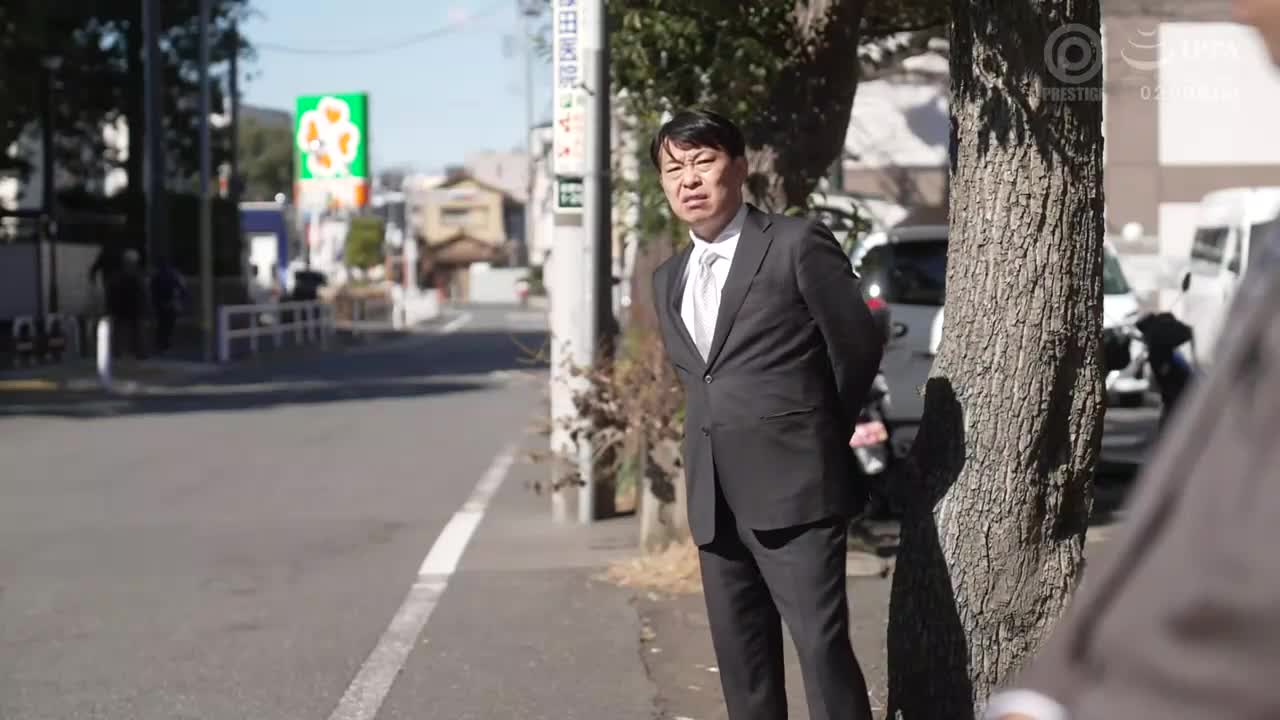 片名： 被学校最可爱的学生射精管理 被抖S女高中生每天撩拨的中年教师 番号：点此查看更多
