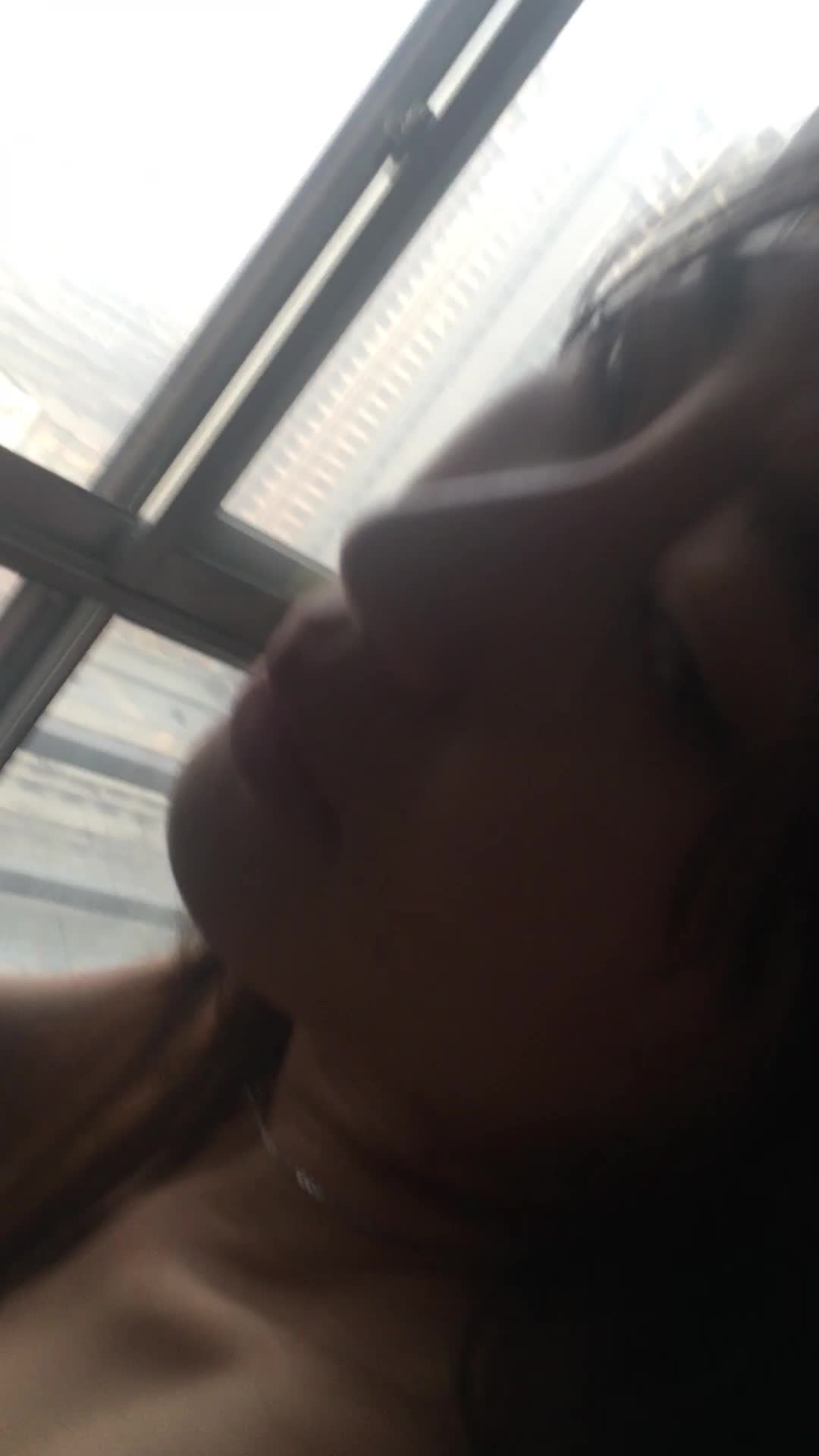 #后入 第一视角抱操肥臀婊子 强奸内射