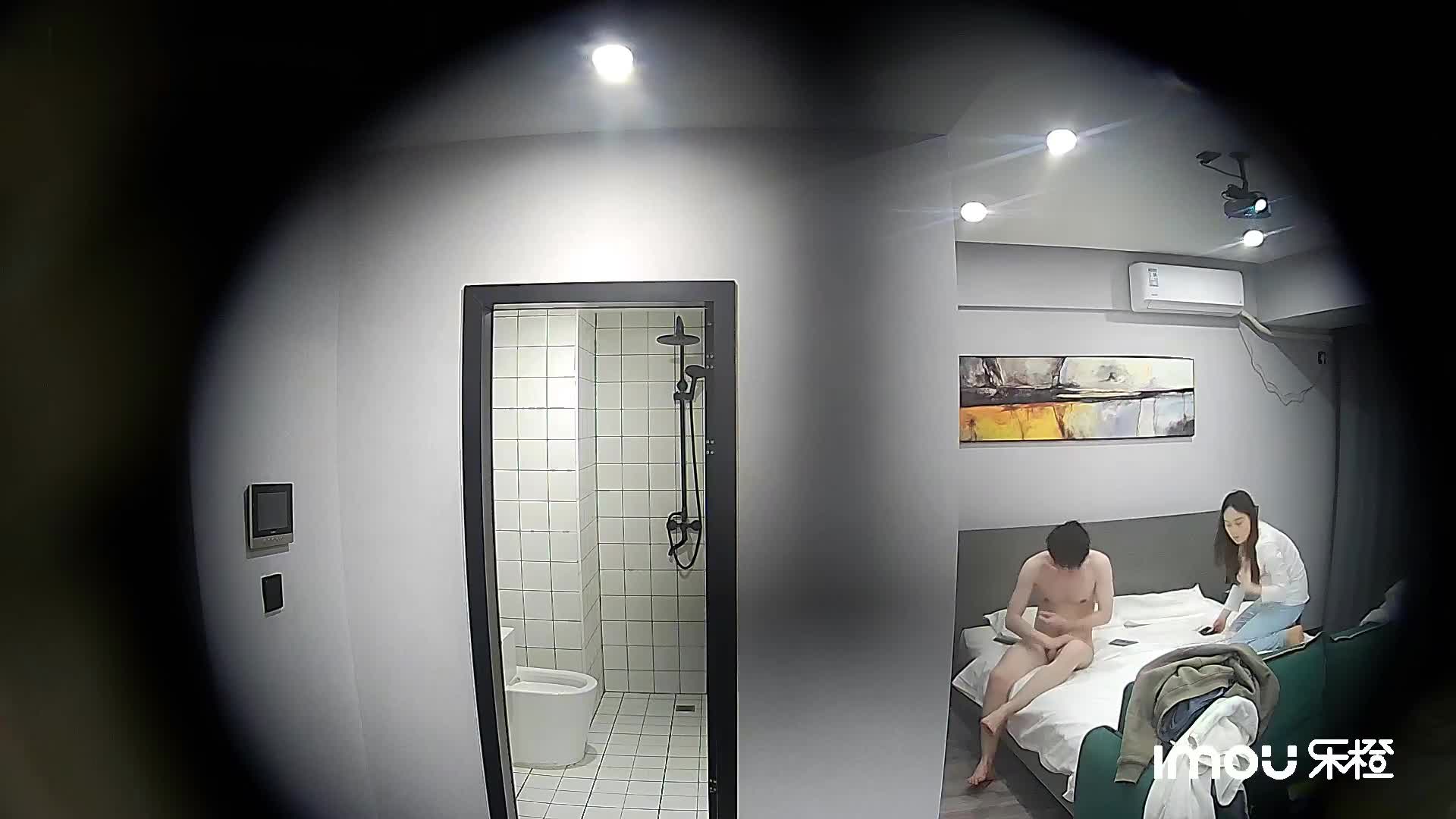 乐橙酒店摄像头高清偷拍 颜值年轻情侣开房连续干了几炮妹子中途给男友按摩提升战斗力无水印原版