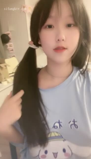 #萝莉 #学生 #反差 #可爱绝美颜值主播合集 ，纯欲天花板，嗲声嗲气，实在是太可爱了，妥妥的白富美气质，身材很好，奶子很大，自慰爆浆好评