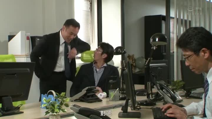 JUQ-107 裸體模特兒NTR 羞恥沉溺在上司懷裡人妻的衝擊出軌影像 藤環奈