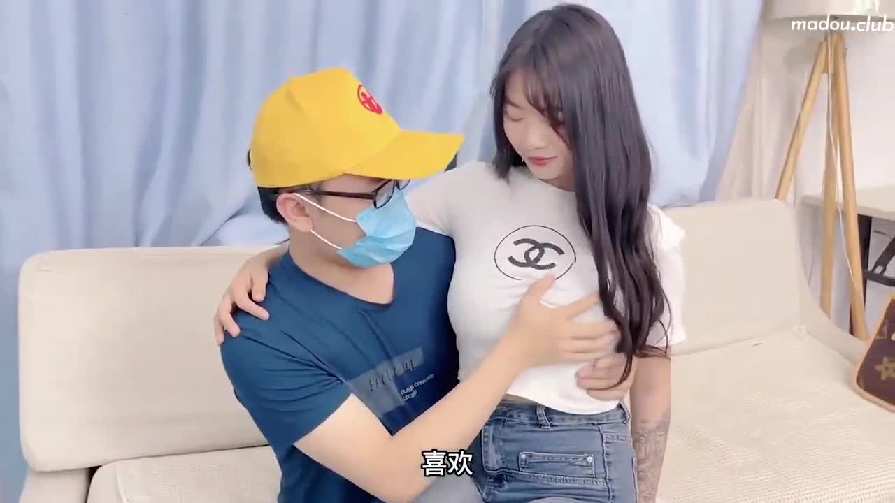 #草莓视频 高三学生约炮缓解压力约到班主任