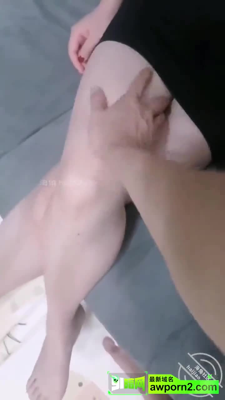 角大神乱伦气质淫荡嫂子！嫂子被肉棒从厨房操到客厅小叔子的精液全部射在了阴道里 #海角大神 #乱伦 #嫂子 #内射 #偷情