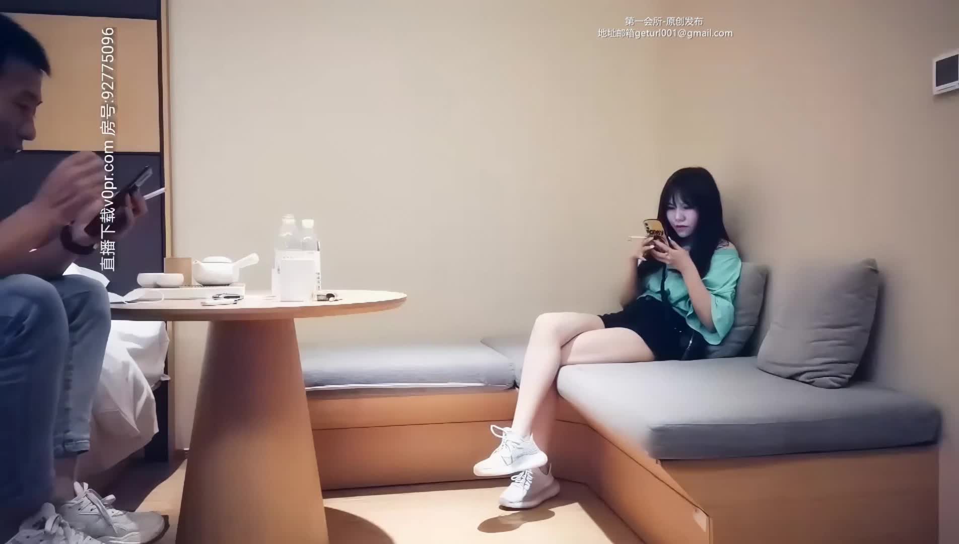 【#9总探花】较小身材妹子，口交舔弄后入大力猛操呻吟，很是诱惑喜欢不要错过
