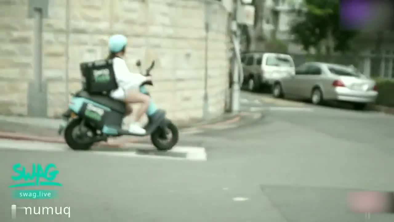 外賣小妹的五星好評內射中出服務