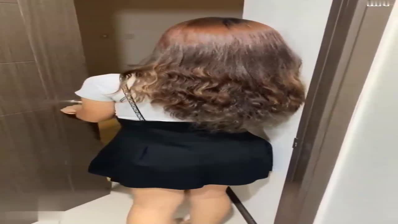 酒后突袭熟睡的表妹_男友不顾表妹在一旁熟睡_口交爽到直接中出内射全网搜索