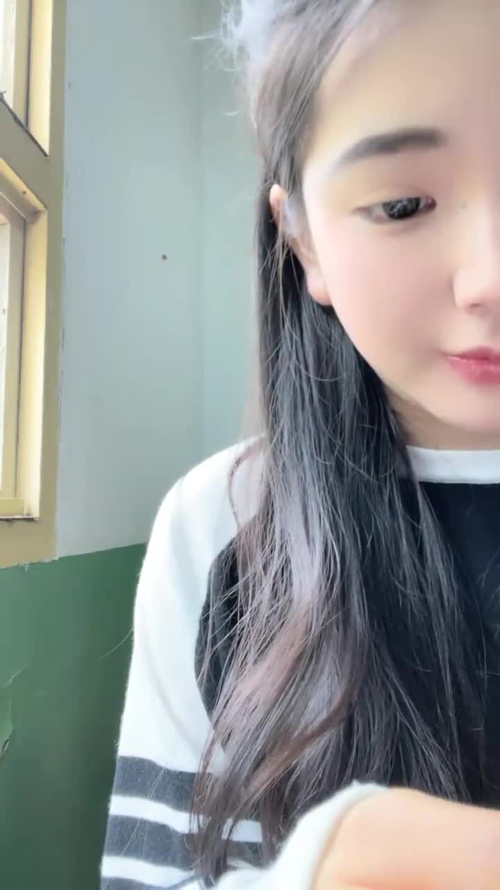 重磅推荐！第7集-苏州G奶校花真实可约大二学妹全网搜索