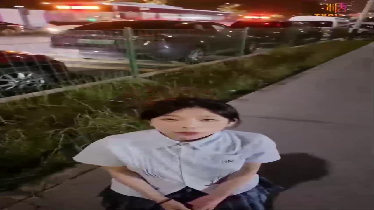 【江南第一深情】骚货女友真空露出自慰_舔脚喝尿日常调教集锦全网搜索