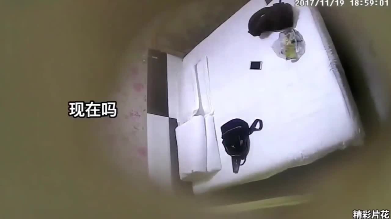 真实强推硬上-情侣刚破处哄骗来宾馆学习，女友保守专心学习结果被强推硬上全网搜索