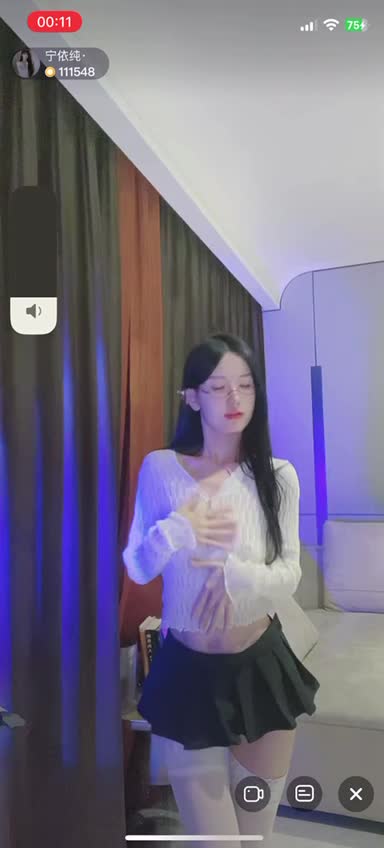 宁依纯 抖音 网红 主播直播骚舞剪辑26真空 漏点